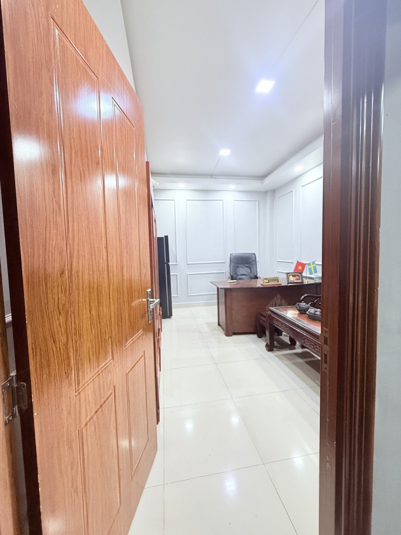 BÁN NHÀ MẶT TIỀN 60M2 5 TẦNG NGANG GẦN 4M 7PN CHDV TÂN HẢI 10.9 TỶ. - Ảnh chính